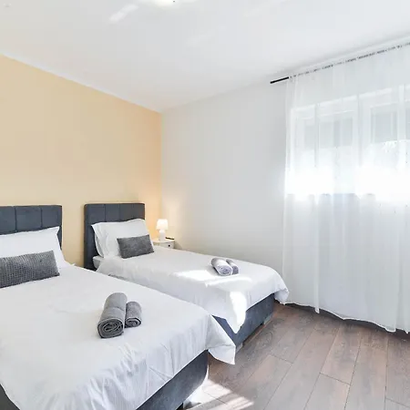House Diana Apartamento Posedarje