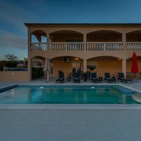 House Diana *