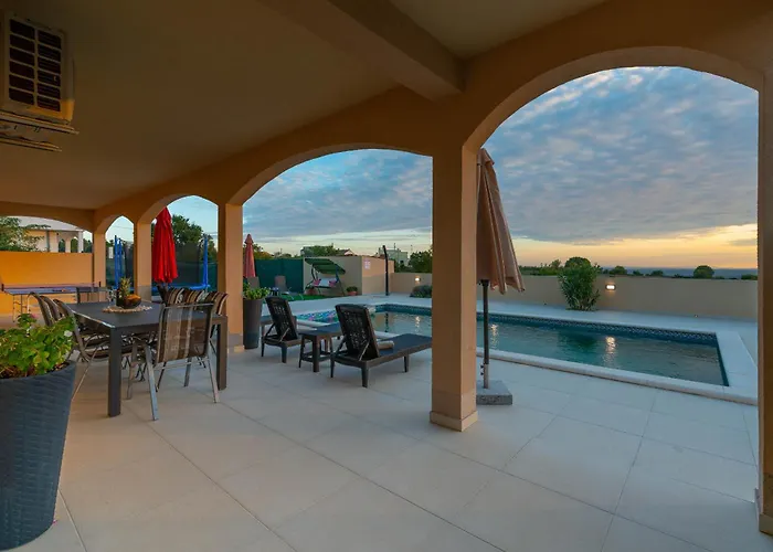 House Diana * Posedarje