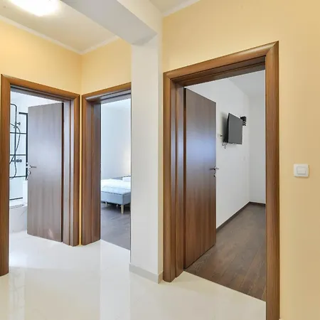 House Diana * Posedarje