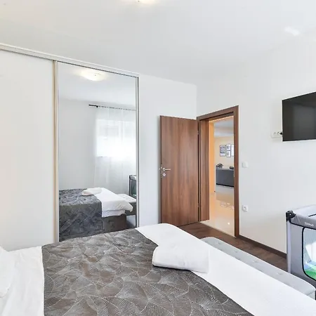 House Diana Posedarje